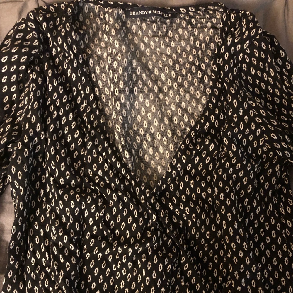 🖤 BRANDY MELVILLE 🖤 Patterned Top